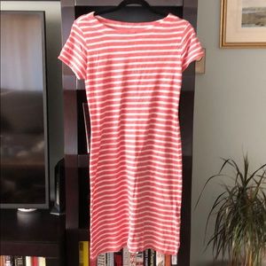 Vineyard vines T-shirt dress